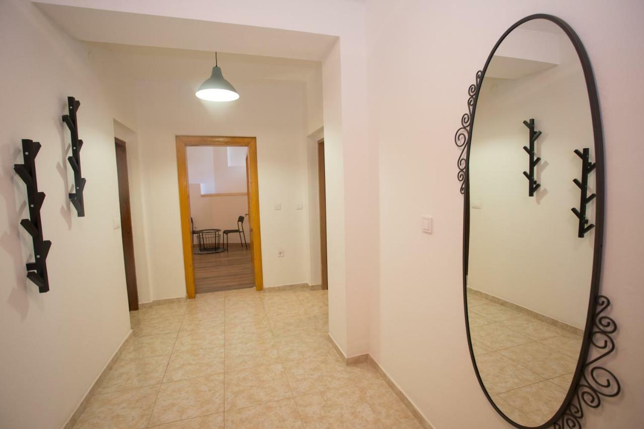 Apartman Girasol Pula Exterior photo